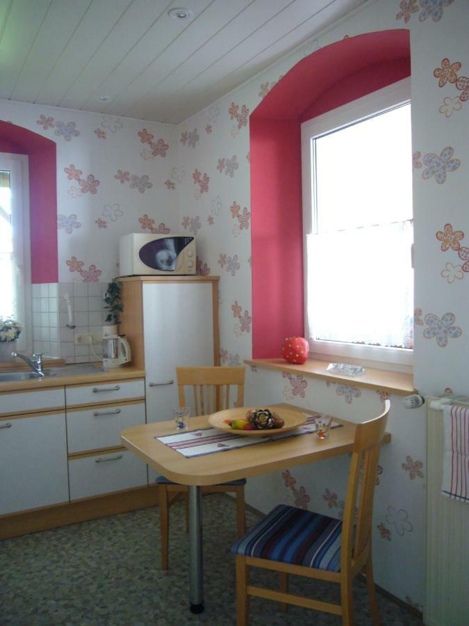 Ferienwohnung Im Alten Schulhaus - Keine Monteure Plech Exterior photo
